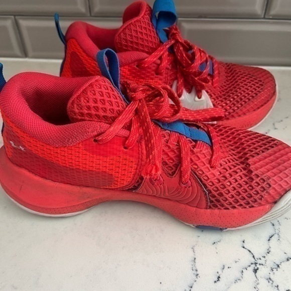 Under Armour  Embiid 1 Hovr Boys Basketball Shoes Size 4.5Y Red Gray - Picture 1 of 6